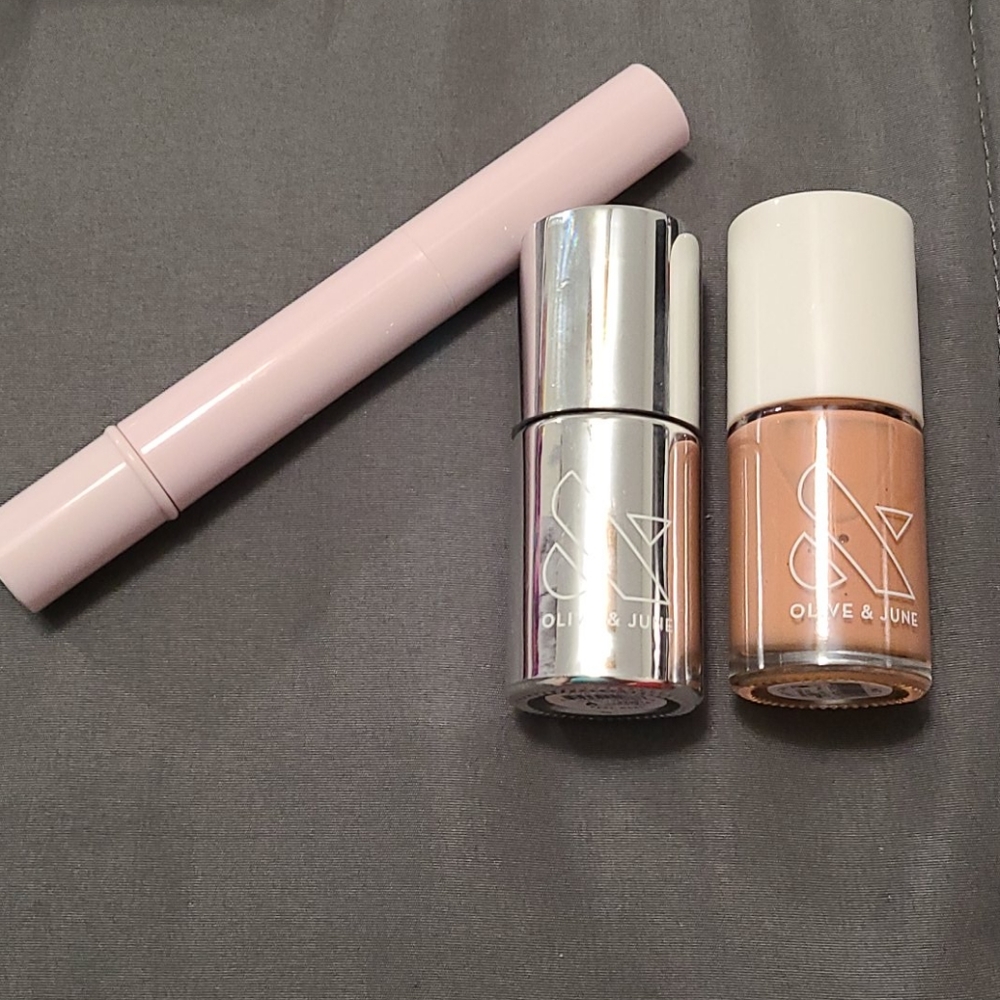 Bundle Olive and June Nail Polish and Serum
